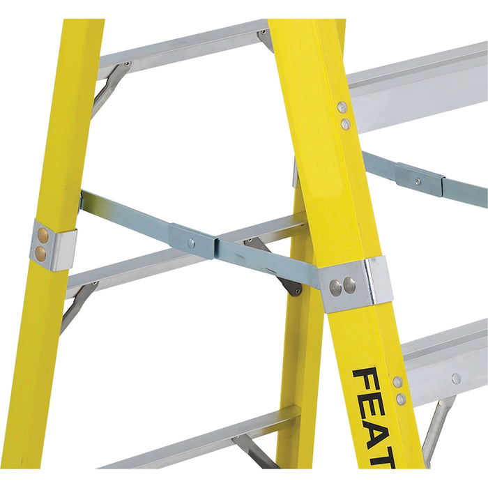 Industrial Heavy-Duty Stepladders (6400 Series), 6', Fibreglass, 300 lbs. Capacity, Type 1A