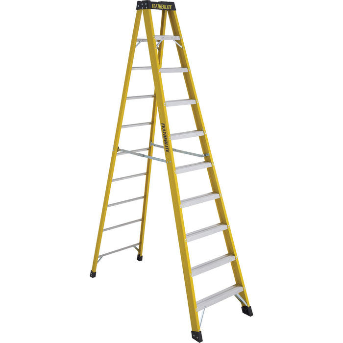 Industrial Heavy-Duty Stepladders (6900 Series), 10', Fibreglass, 300 lbs. Capacity, Type 1A