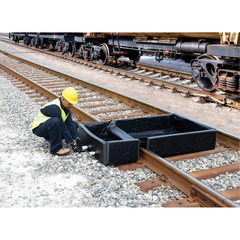 Ultra-Track Berm, 144 US gal. Capacity, 4' W x 6' L x 12" H, Foam Wall