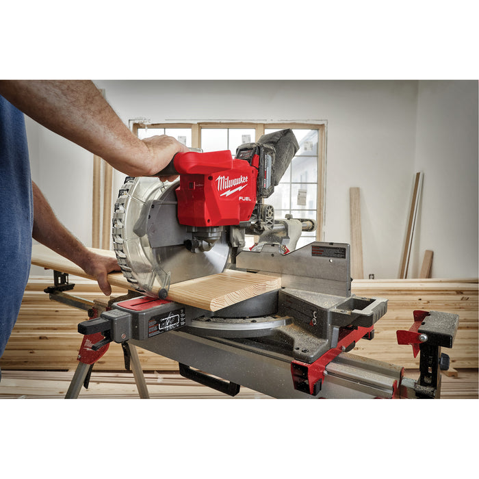 M18 Fuel™ Dual Bevel Sliding Compound Mitre Saw (Tool Only)