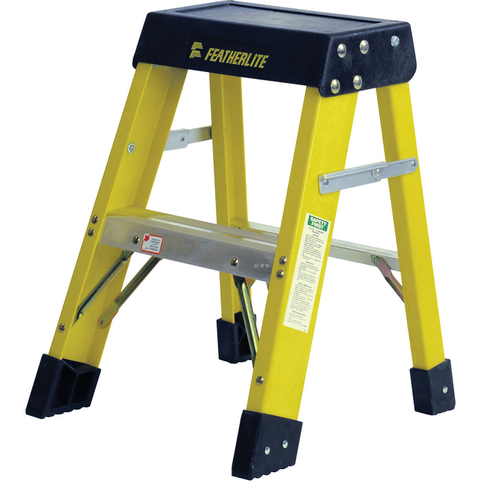 Step Stool/Ladders (6400 Series), 2', Fibreglass, 300 lbs. Capacity, Type 1A