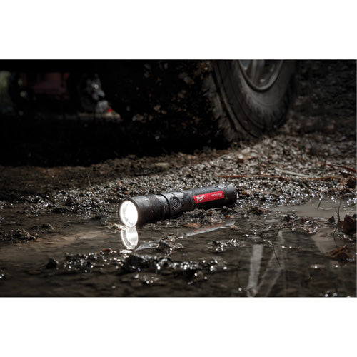 1100L Twist Focus Flashlight
